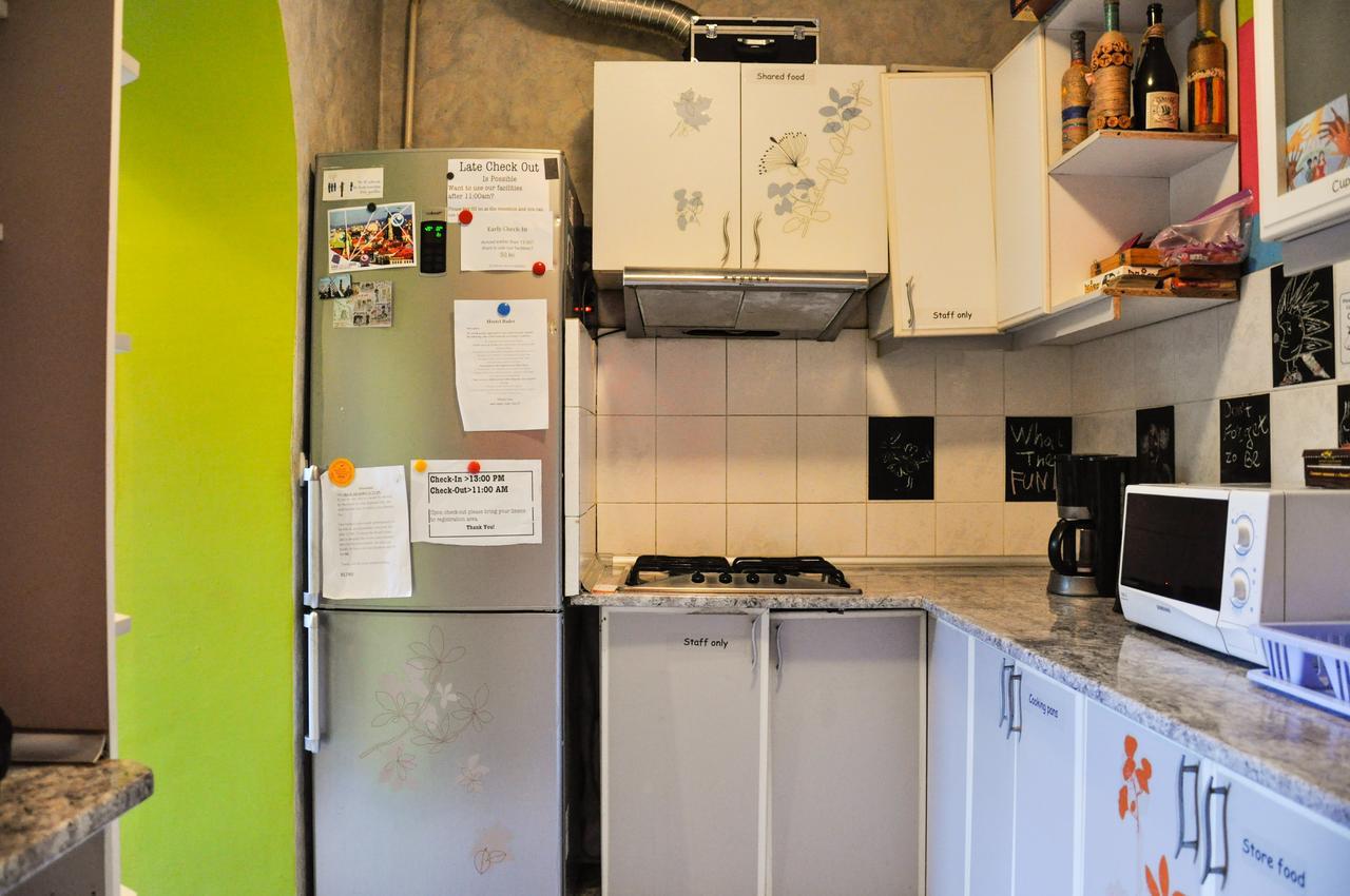 Funky Mamaliga Hostel Chişinău Esterno foto