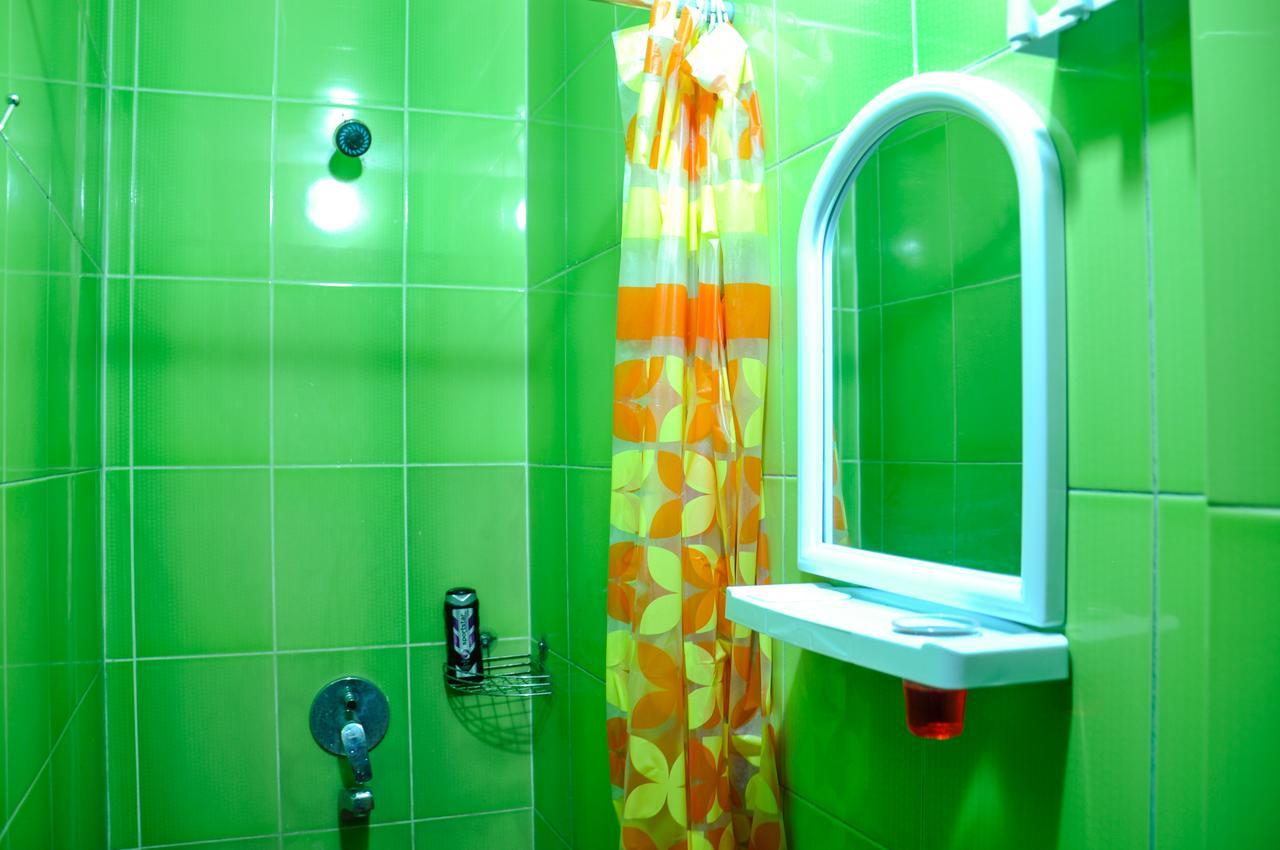 Funky Mamaliga Hostel Chişinău Esterno foto