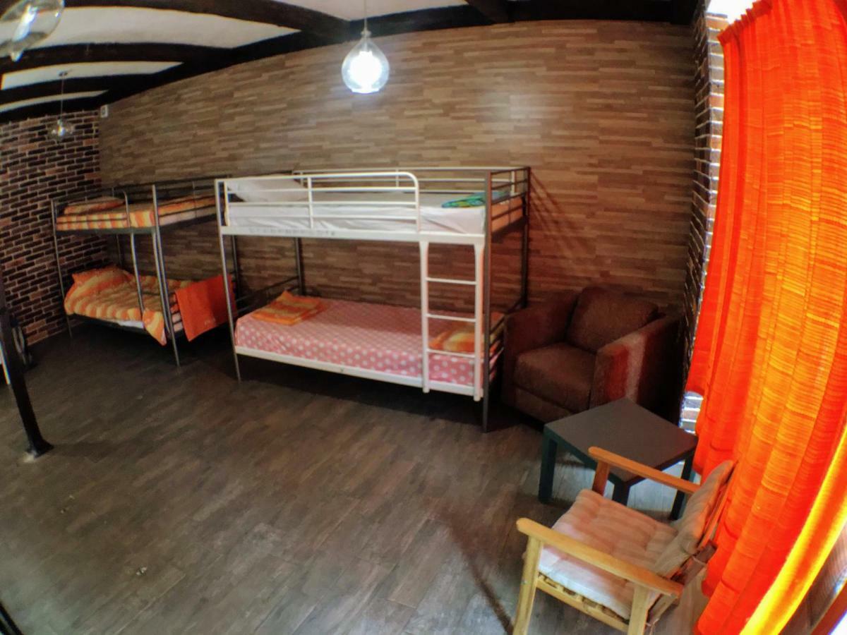 Funky Mamaliga Hostel Chişinău Esterno foto