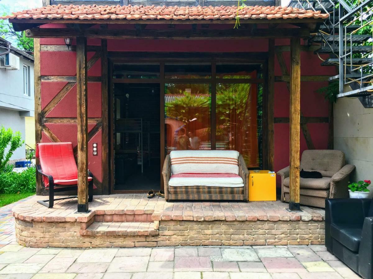 Funky Mamaliga Hostel Chişinău Esterno foto