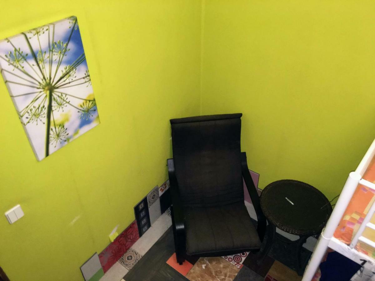 Funky Mamaliga Hostel Chişinău Esterno foto